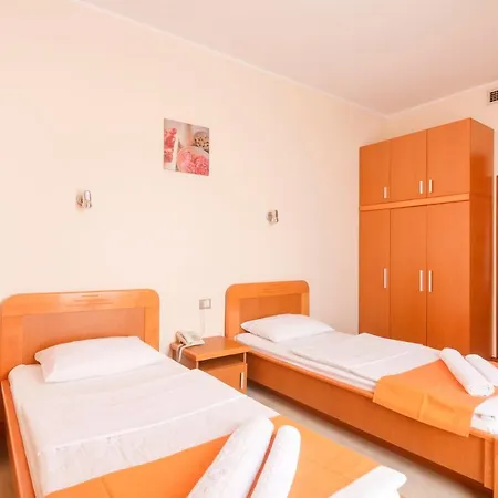 Aurora Hotel